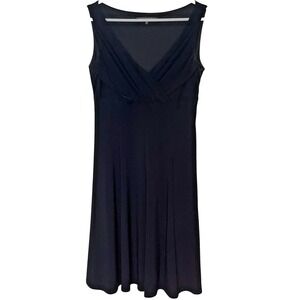 Jones Wear Women's Dress 10 Black Sleeveless V-Neck Empire Waist Fit & Flare